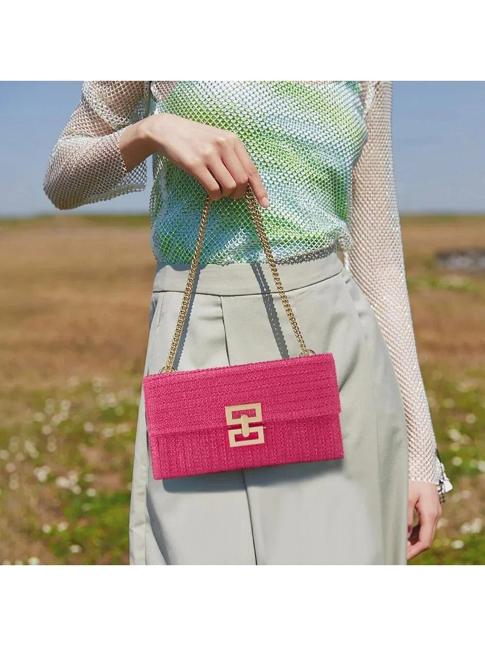 Woven Straw Chain Clutch Purse for Women - Stylish Envelope Handbag & Crossbody